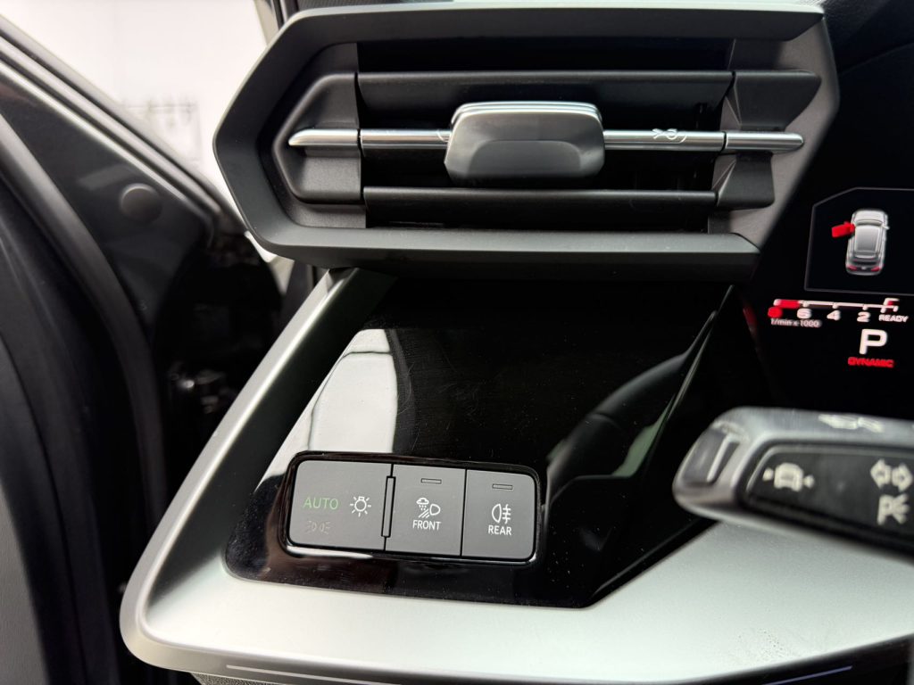 Audi A3 2021 Sportback 35 TFSI Luxury Sport - Huishida Trading