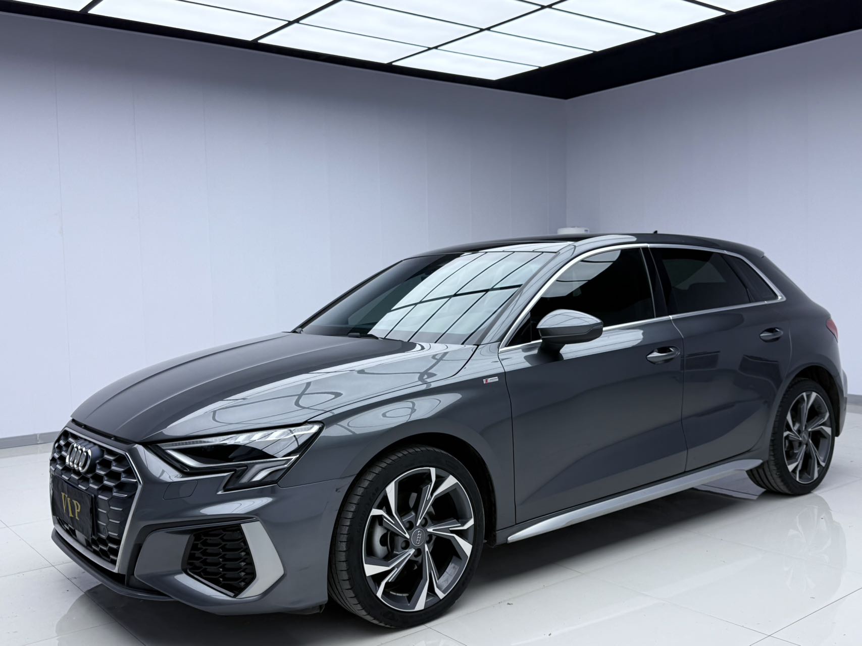 Audi A3 2021 Sportback 35 TFSI Luxury Sport