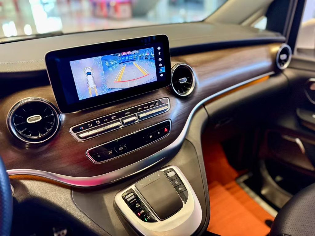Mercedes-Benz V260L Luxury 2021 V 260 L Long Wheelbase Luxury - Huishida Trading