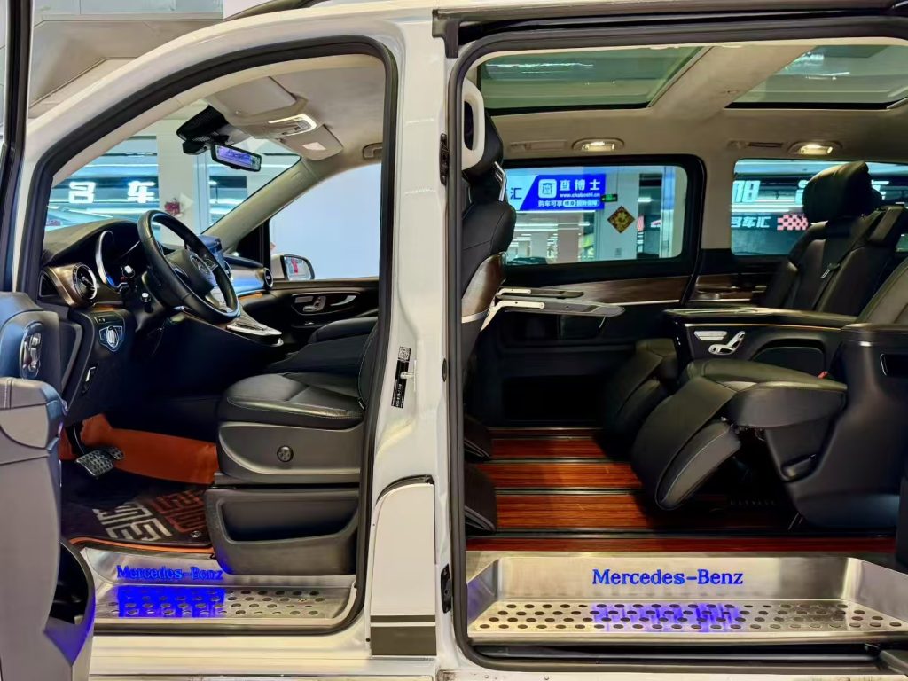 Mercedes-Benz V260L Luxury 2021 V 260 L Long Wheelbase Luxury - Huishida Trading