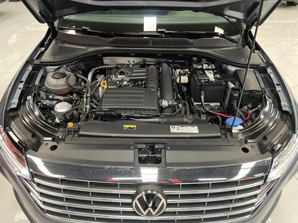 VW Lavida 2023 модельного года 280TSI DSG Yongyi Edition - Huishida Trading