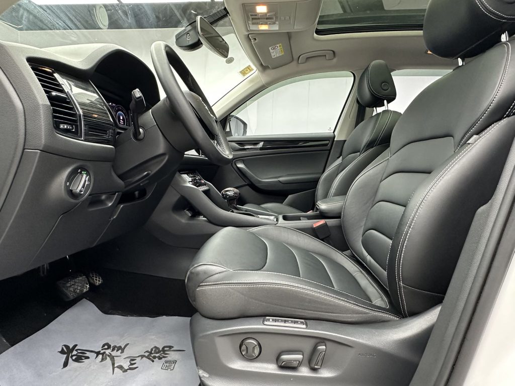 Skoda Kodiaq 2020 модельного года TSI330 5-местный с передним приводом, версия Luxury Premium - Huishida Trading