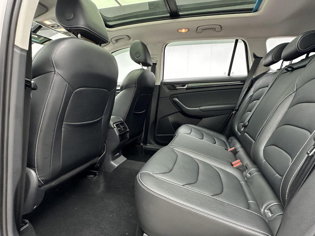 Skoda Kodiaq 2020 модельного года TSI330 5-местный с передним приводом, версия Luxury Premium - Huishida Trading