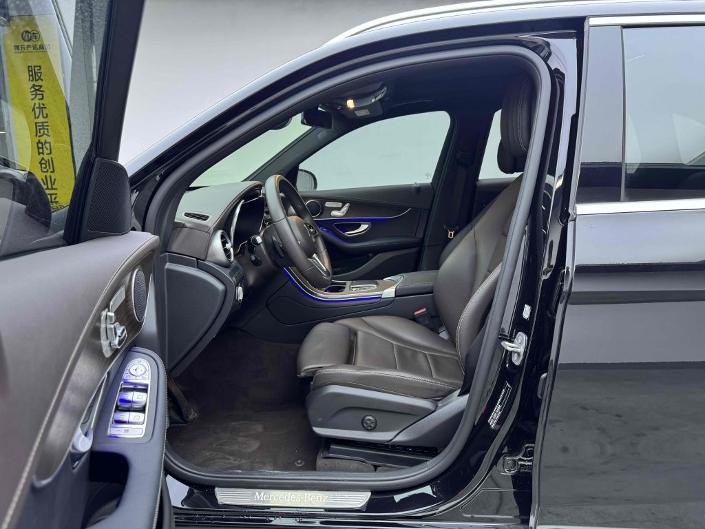 Mercedes-Benz GLC 300L 4MATIC 2022 Модифицированный GLC 300 L 4MATIC Dynamic Collection - Huishida Trading
