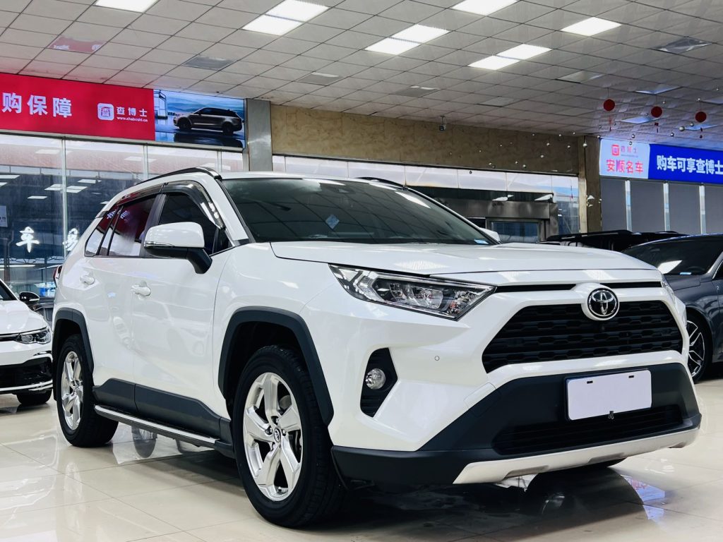 Toyota RAV4 2022 2.0L CVT 2WD Style Plus Edition - Huishida Trading