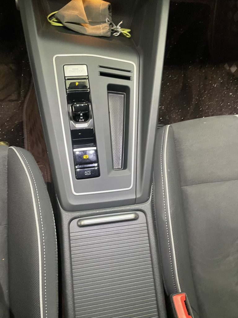 Volkswagen Golf 2021 280TSI DSG R-Line. - Huishida Trading
