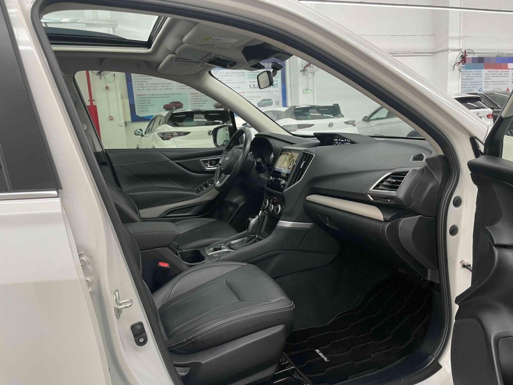 Subaru Forester 2022 2.0i AWD Luxury Edition EyeSightt - Huishida Trading