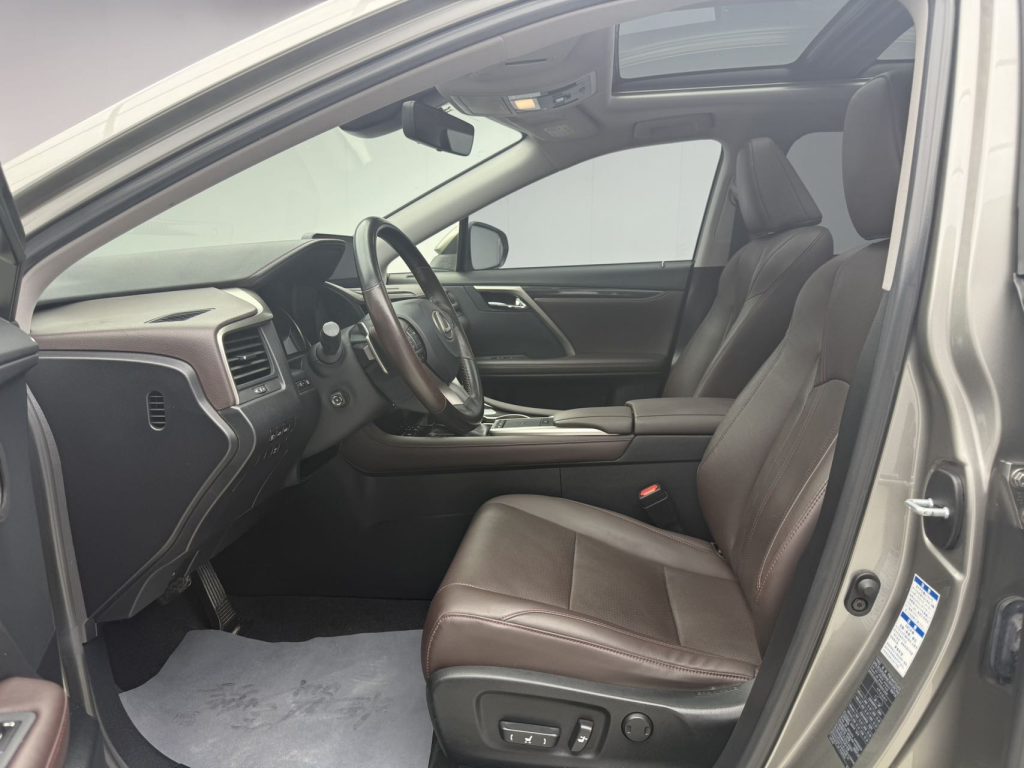Lexus RX300 2020 модельного года, обновленная версия, 300 с полным приводом, элегантная версия. - Huishida Trading