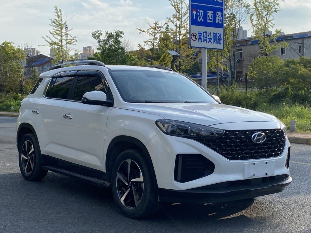 Beijing Hyundai ix35 2021 модельного года 240TGDi DCT с приводом на две оси GLS Leading Edition, соответствует стандарту - Huishida Trading