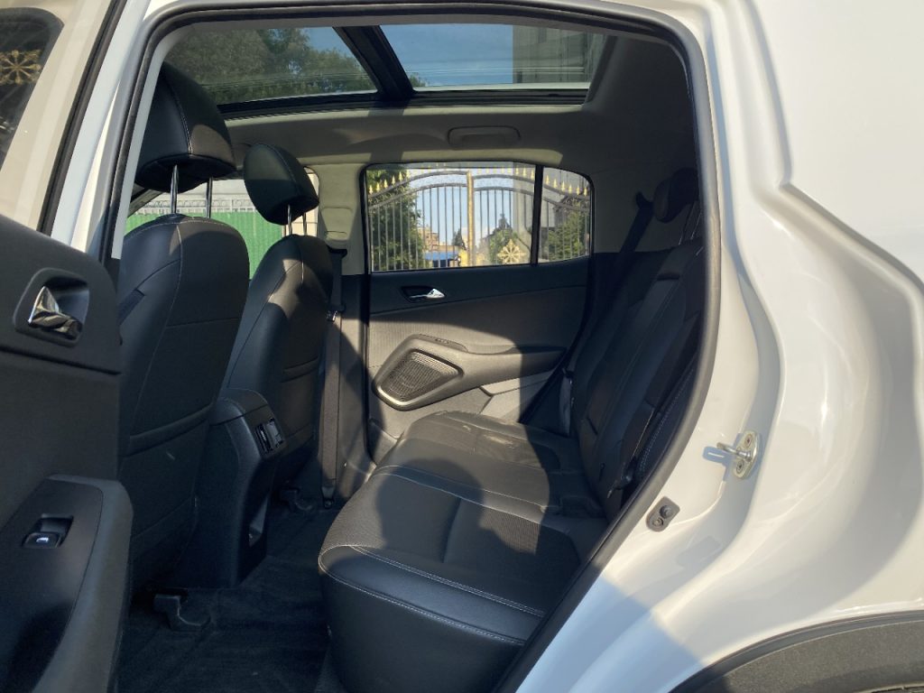 Beijing Hyundai ix35 2021 модельного года 240TGDi DCT с приводом на две оси GLS Leading Edition, соответствует стандарту - Huishida Trading