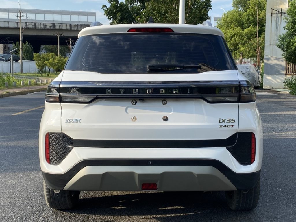 Beijing Hyundai ix35 2021 модельного года 240TGDi DCT с приводом на две оси GLS Leading Edition, соответствует стандарту - Huishida Trading