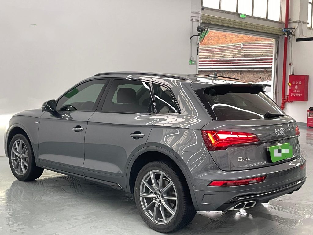 Audi Q5L 2022 45 TFSI 2.0T Dual Clutch 4WD Luxury Dynamic - Huishida Trading