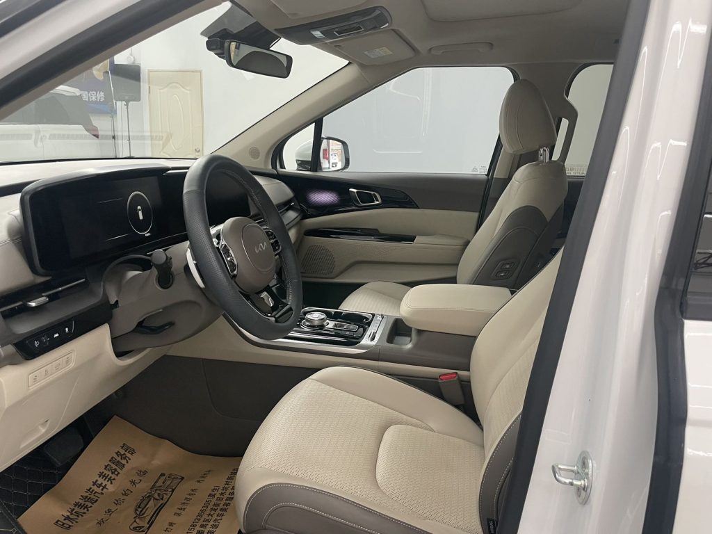 Kia Carnival 2021 Flagship Edition - Huishida Trading
