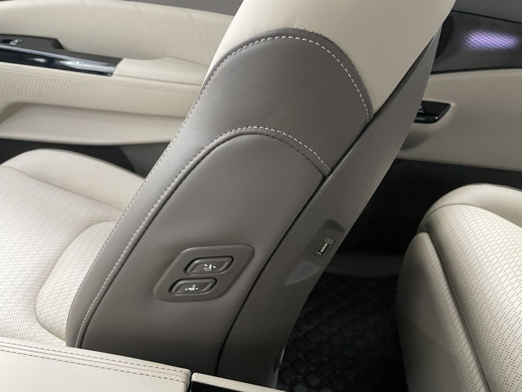 Kia Carnival 2021 Flagship Edition - Huishida Trading