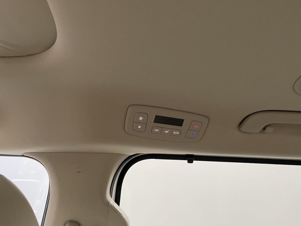 Kia Carnival 2021 Flagship Edition - Huishida Trading
