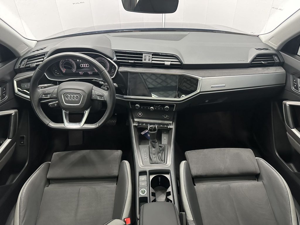 Audi Q3 Dark Grey 2022 35 TFSI Stylish Dynamic - Huishida Trading