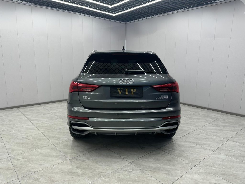 Audi Q3 Dark Grey 2022 35 TFSI Stylish Dynamic - Huishida Trading