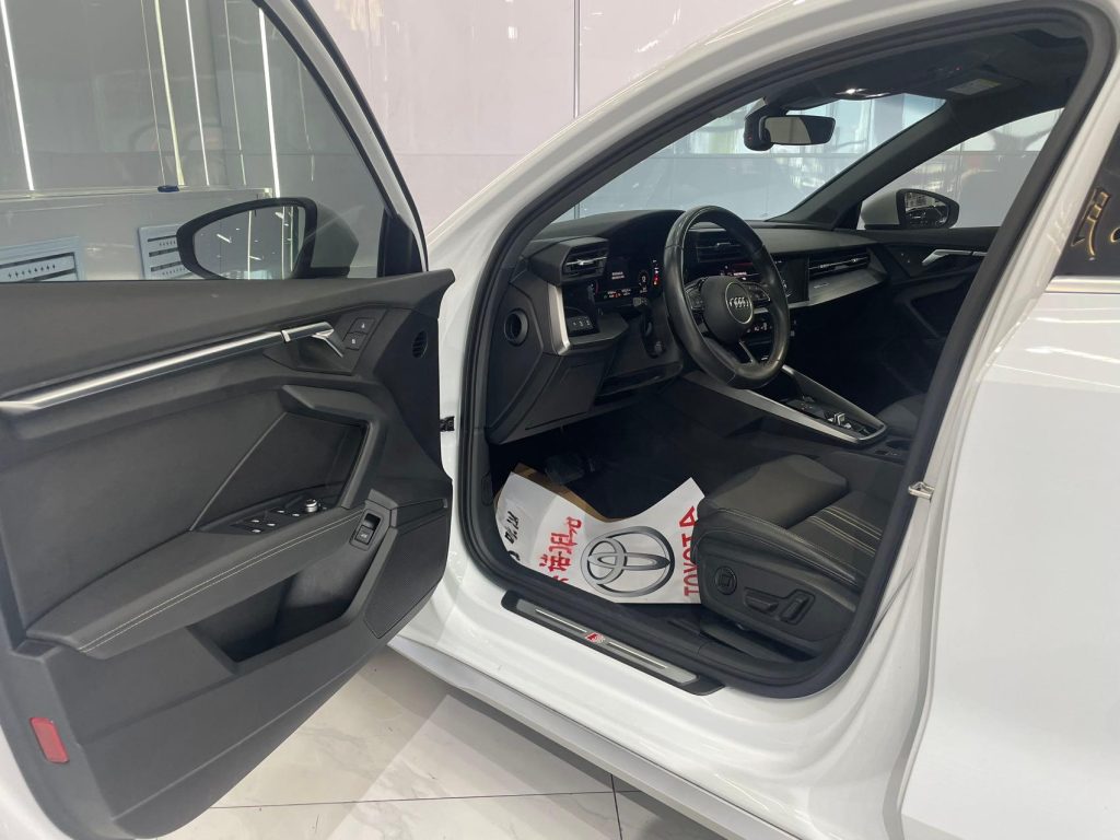 Audi A3 2021 Sportback 35 TFSI Stylish Sport - Huishida Trading
