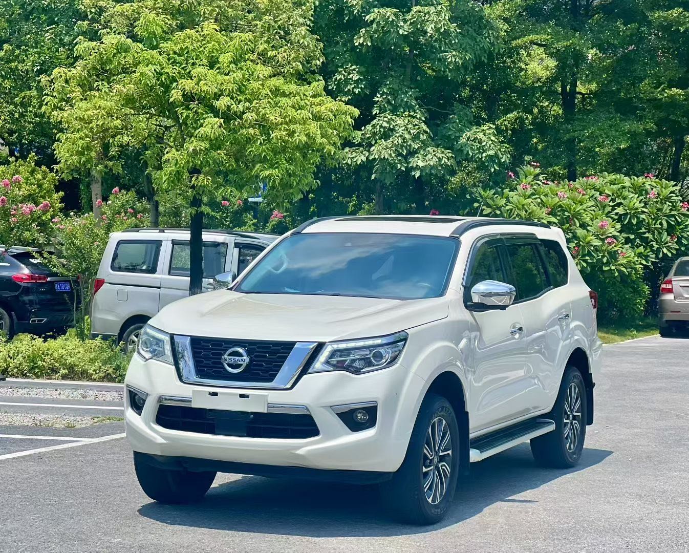 Nissan Terra 2020 2.5L XV 4WD Автоматическая полноприводная флагманская версия