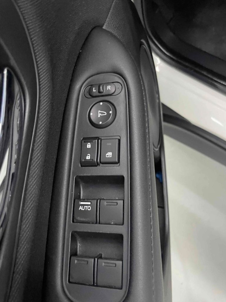 Honda VEZEL 2020 1.5L CVT Pioneer Edition - Huishida Trading