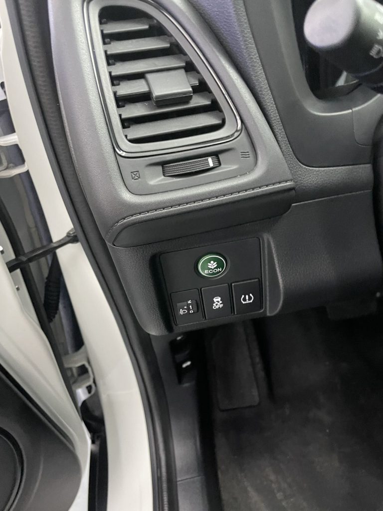Honda VEZEL 2020 1.5L CVT Pioneer Edition - Huishida Trading