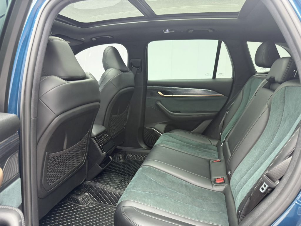 Geely Monjaro 2021 модельного года 2.0TD высокопроизводительный флагманский автомобиль с автоматической коробкой передач и полным приводом. - Huishida Trading