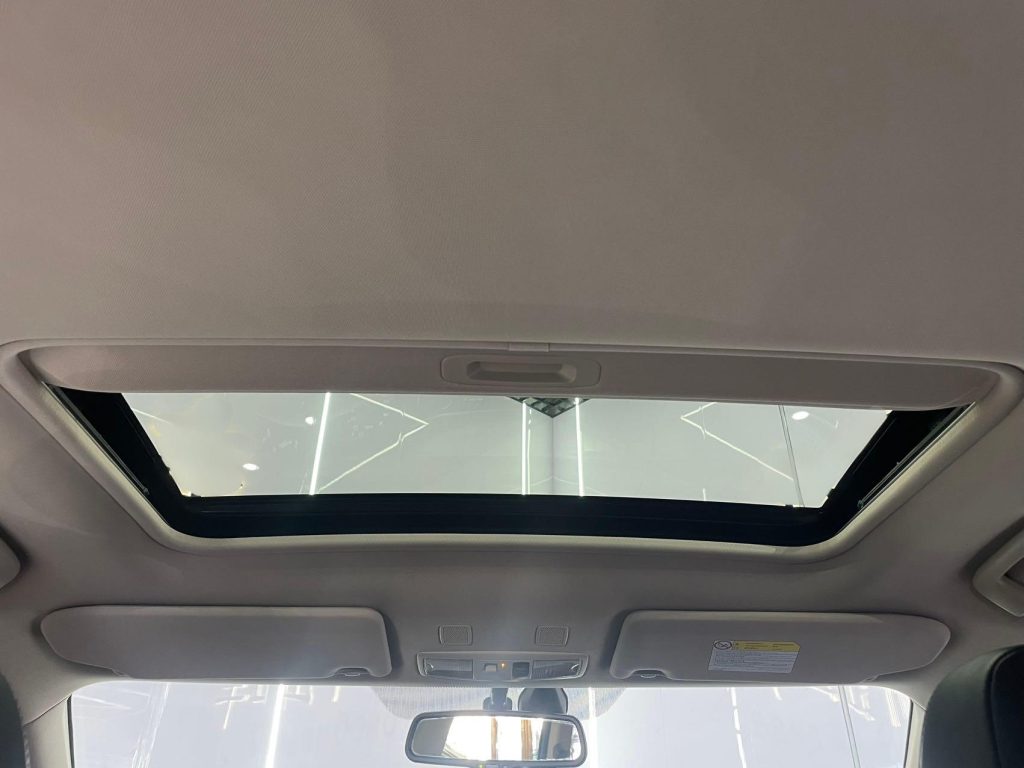Mitsubishi Outlander 2019 2.4L 4WD Enjoy Edition 7 Seater - Huishida Trading