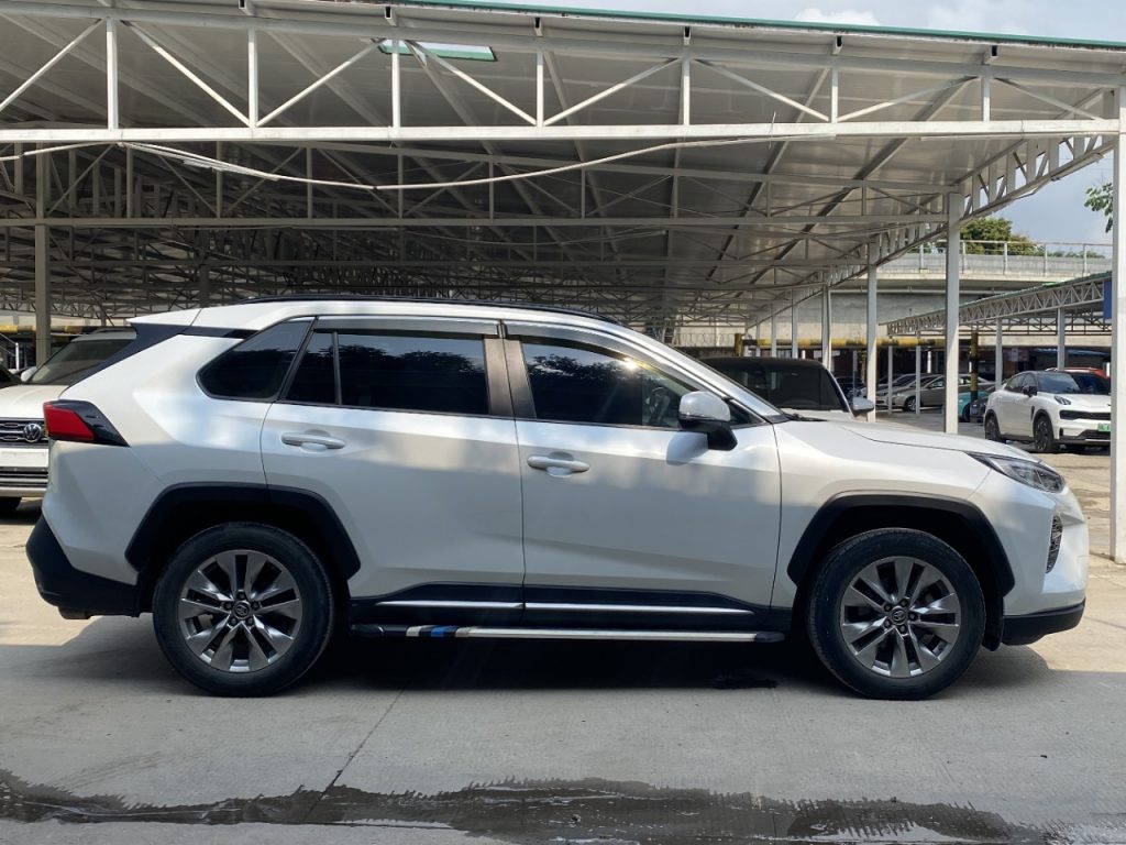 Toyota Wildlander 2021 модельного года, 2,0 л, CVT, полный привод, люкс-версия. - Huishida Trading