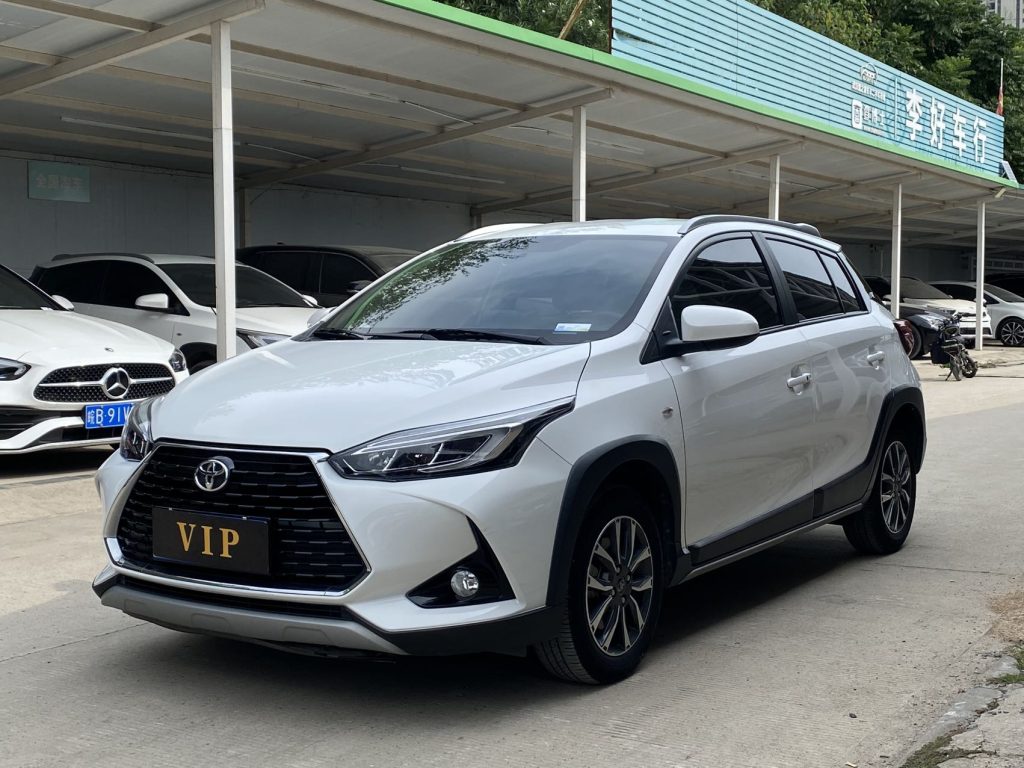 Toyota YARiS L 2022 модельного года, версия X 1.5L CVT Luxury PLUS. - Huishida Trading