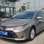Toyota Corolla 2021 модельного года, гибридная версия 1,8 л E-CVT, флагманская версия.