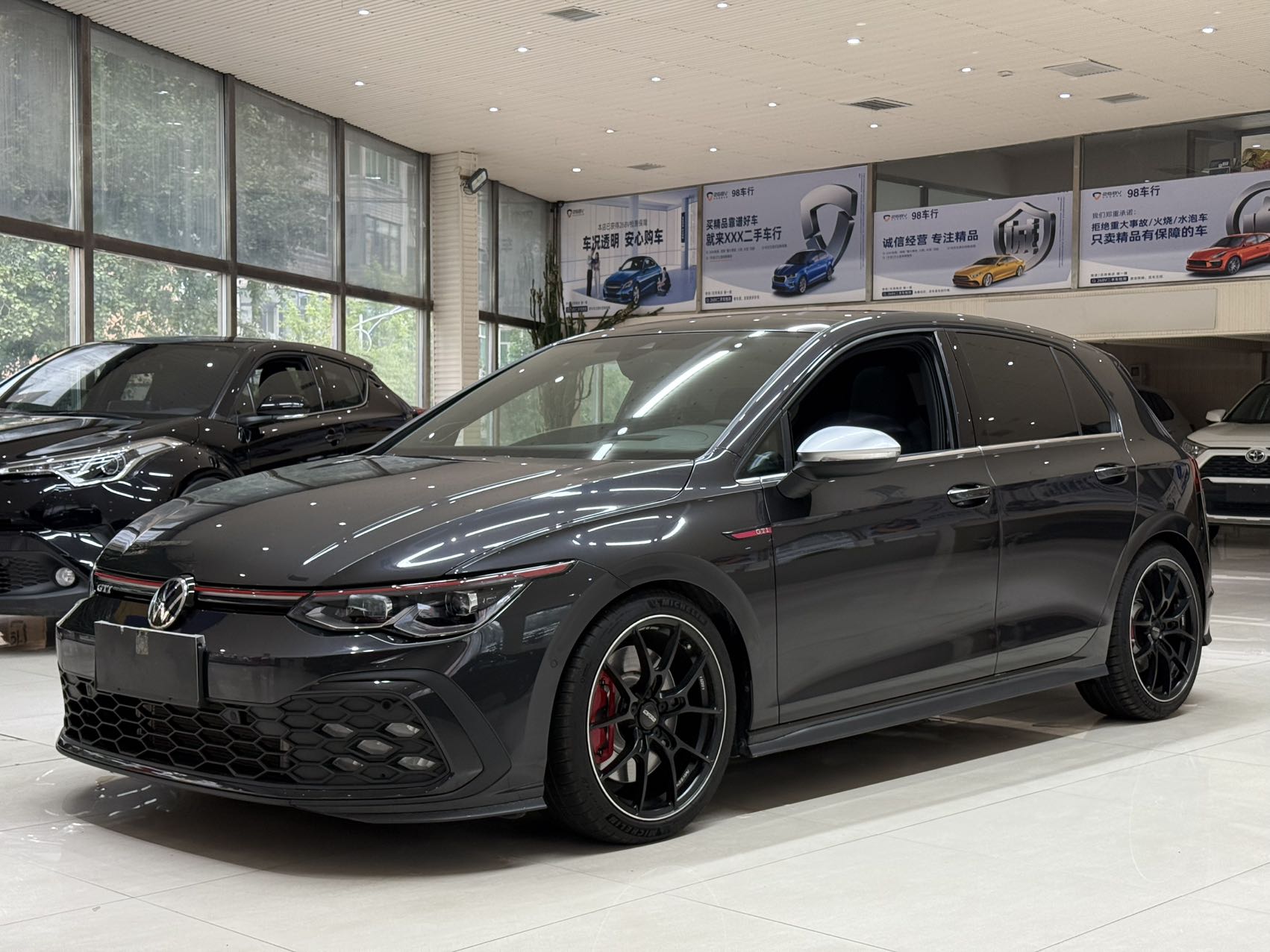 Volkswagen Golf GTI 2021 модельного года, модификация 380TSI DSG GTI