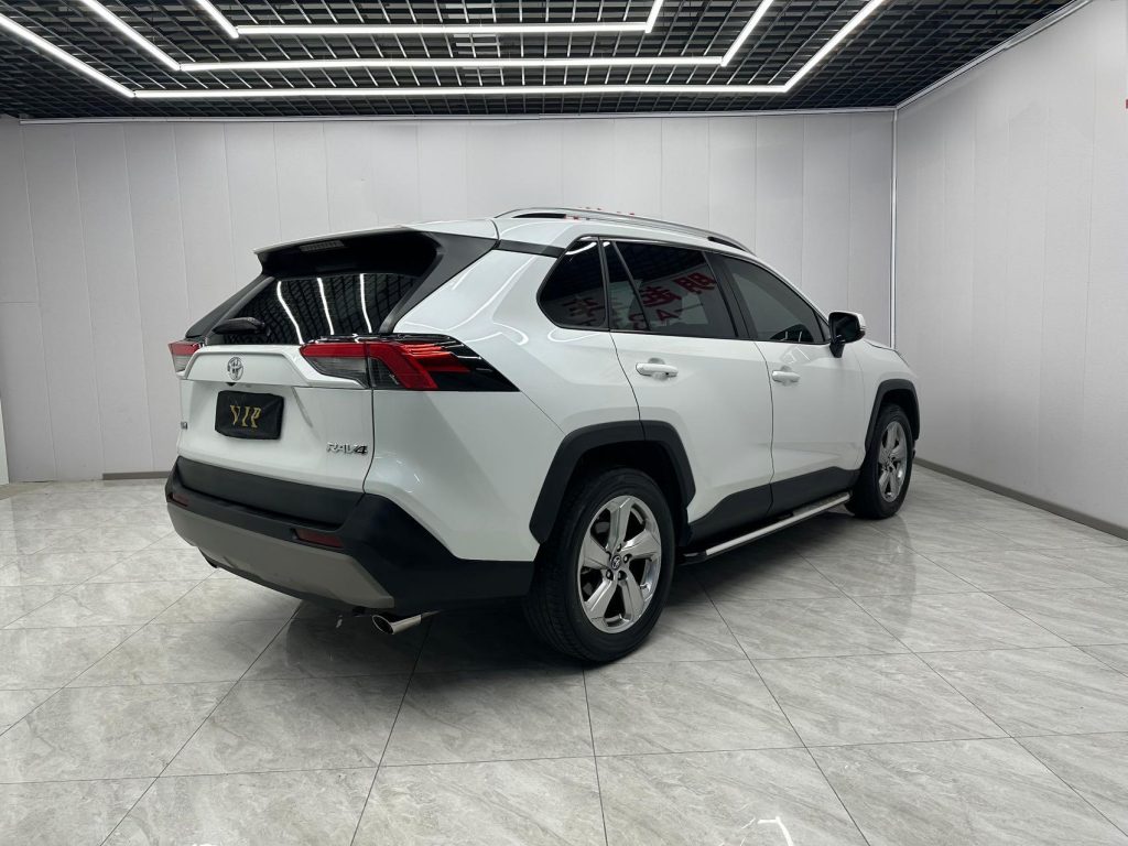 Toyota RAV4 2021 2.0L CVT 2WD Style PLUS Edition - Huishida Trading