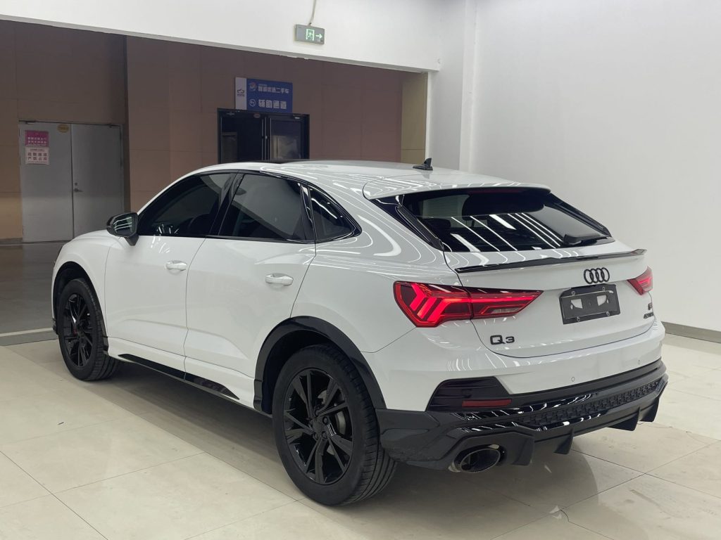 Audi Q3 2021 40TFSI спорт назад - Huishida Trading