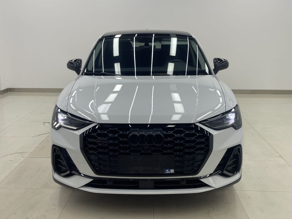 Audi Q3 2021 40TFSI спорт назад - Huishida Trading