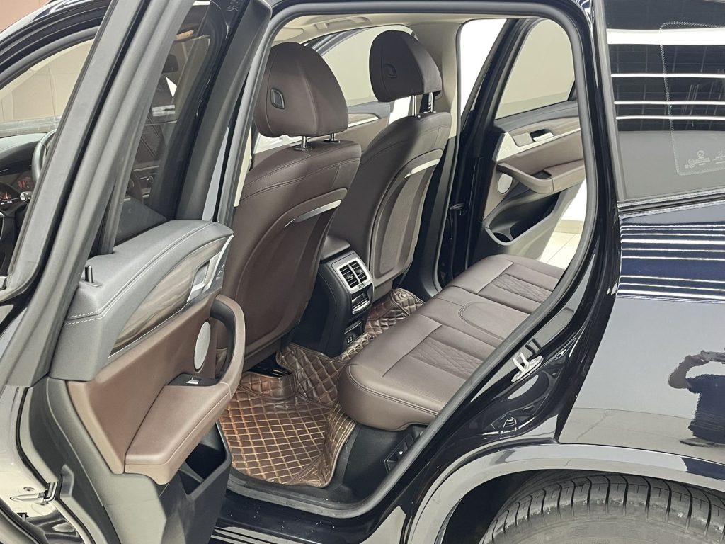 2022 BMW X3 xDrive30i Leading M Obsidian Package - Huishida Trading