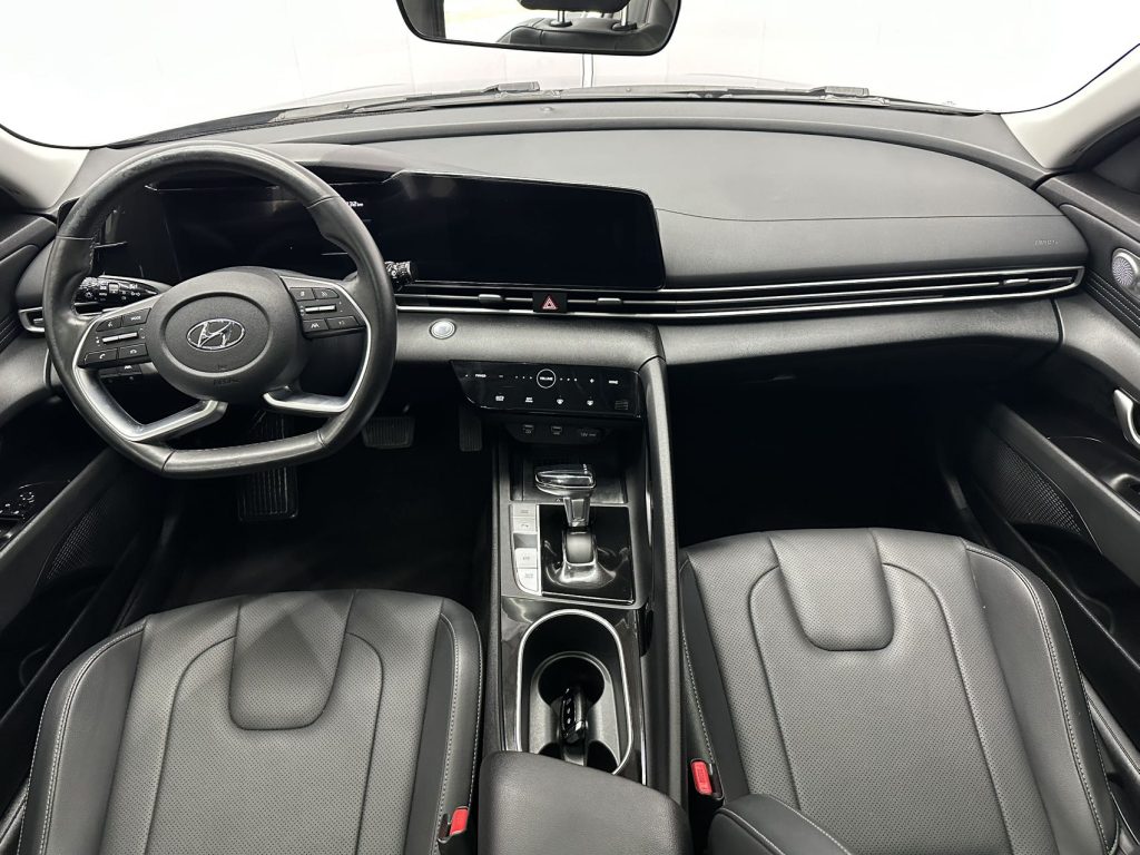 Hyundai Elantra 2021 1.5L CVT LUX Premium - Huishida Trading
