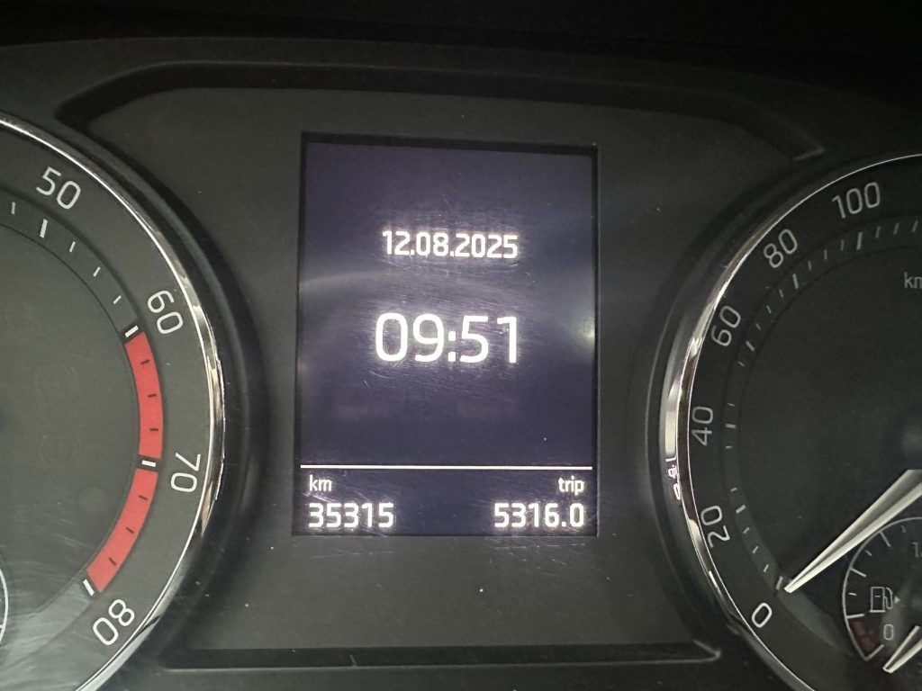 Skoda OCTAVIA 2022 PRO TSI280 Premium - Huishida Trading