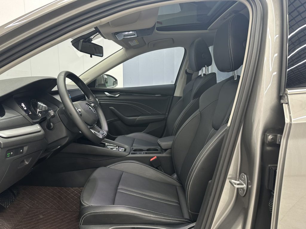 Skoda OCTAVIA 2022 PRO TSI280 Premium - Huishida Trading