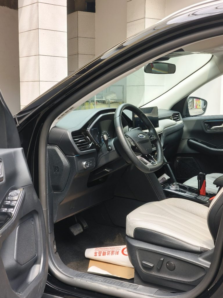 Ford Escape 2020 EcoBoost245 с полным приводом, версия Yao Xiang - Huishida Trading