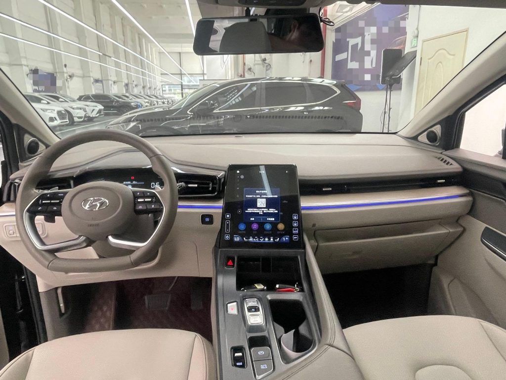 Hyundai CUSTO 2021 380 Ji Ai Flagship - Huishida Trading