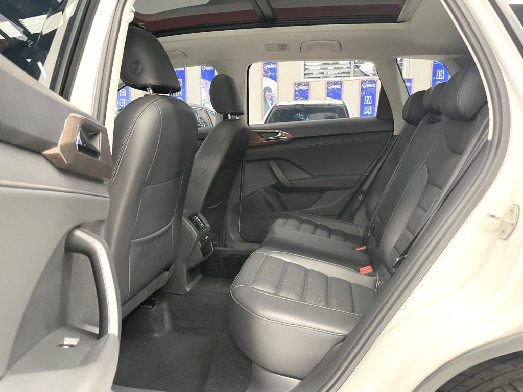 Volkswagen Tharu 2021 280TSI двухколесный привод, версия Luxury PLUS - Huishida Trading