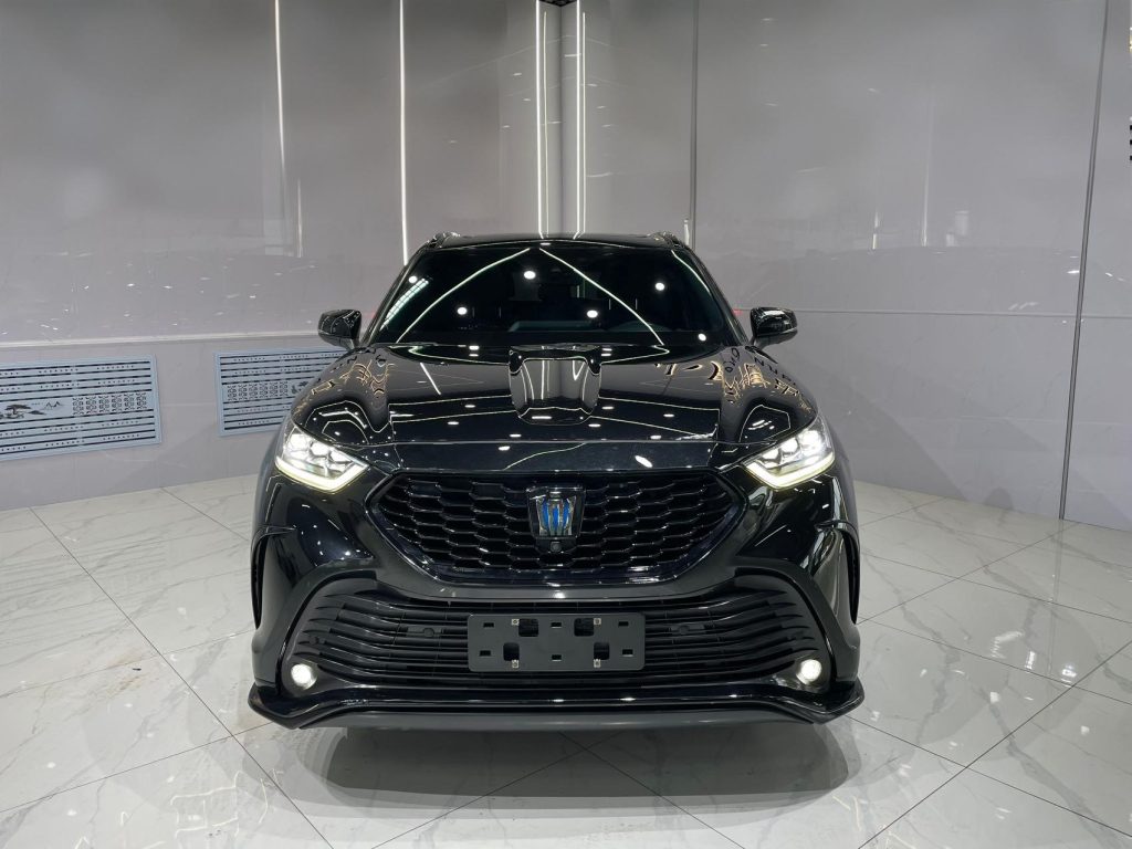 Toyota Crown Kluger 2021 модельного года, 2,5 л, HEV, полный привод, версия «Престиж» - Huishida Trading
