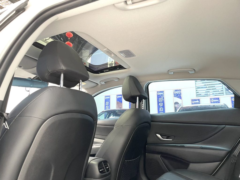 Hyundai Elantra 2022 1.5L CVT LUX Prestige Edition - Huishida Trading