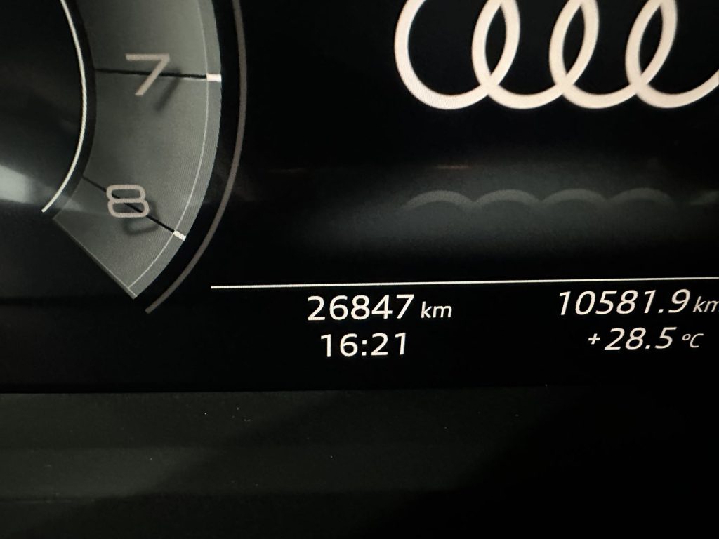 Audi Q3 2022 модельного года 35 TFSI стильный динамичный - Huishida Trading