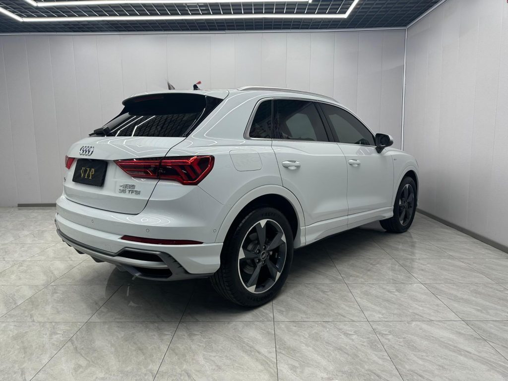 Audi Q3 2022 модельного года 35 TFSI стильный динамичный - Huishida Trading