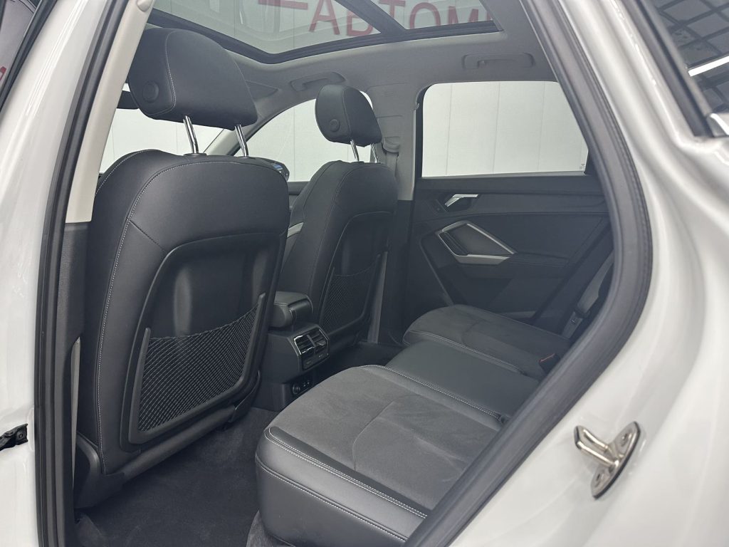Audi Q3 2022 модельного года 35 TFSI стильный динамичный - Huishida Trading