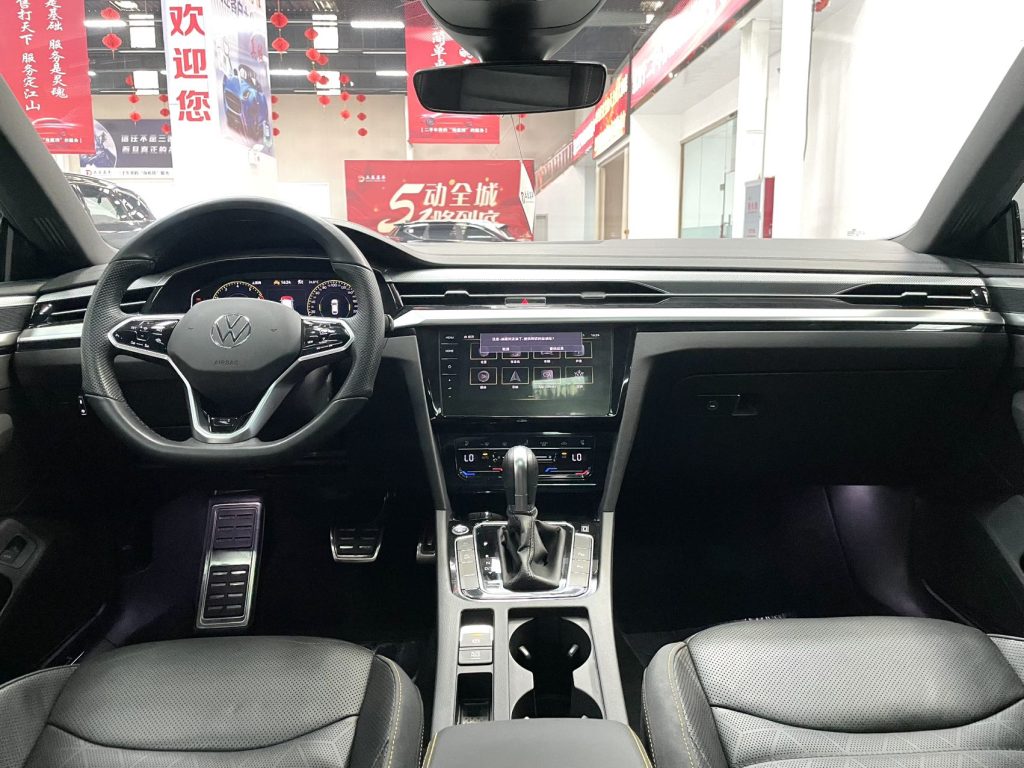 Volkswagen CC 2021 модельного года 380TSI версия «Dazzling» - Huishida Trading