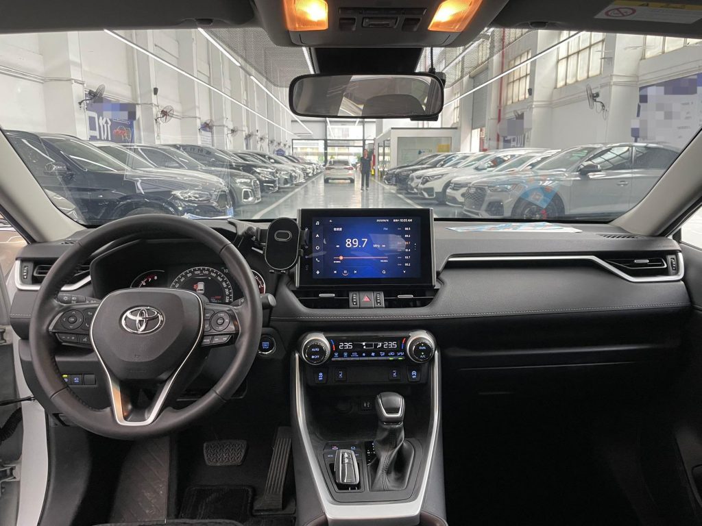 2022 Toyota RAV4 Fashion Plus - Huishida Trading