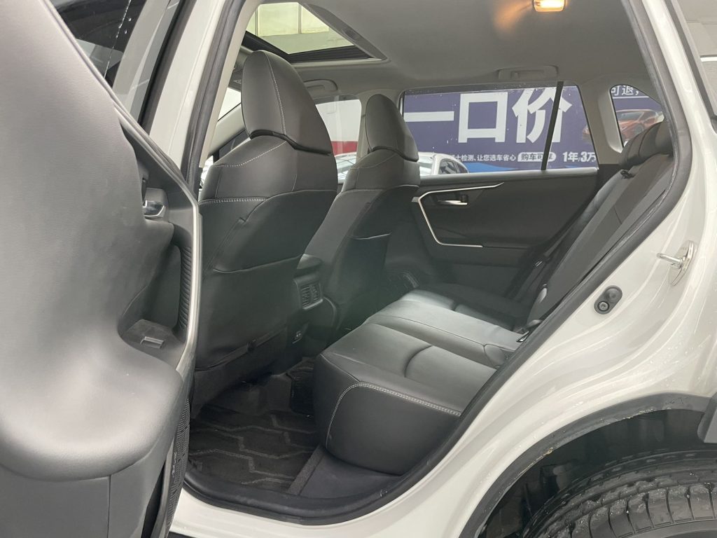 2022 Toyota RAV4 Fashion Plus - Huishida Trading