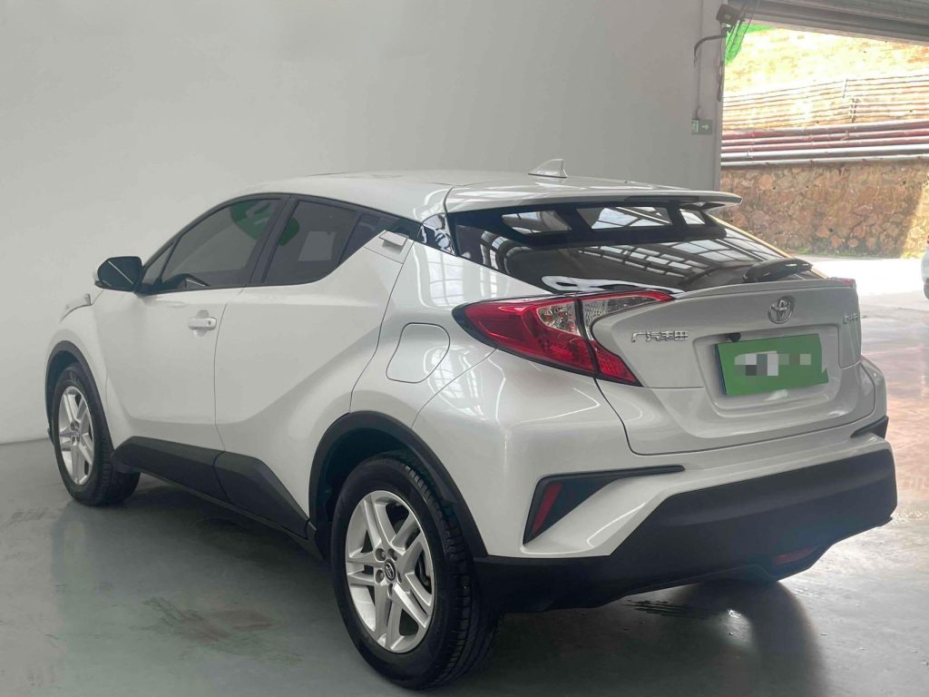 Toyota C-HR , 2022 год выпуска, 2,0 л, комфортная версия. - Huishida Trading